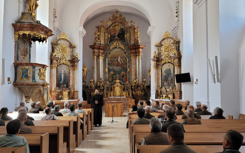 Jakobswege in Ungarn - Tag 3 - Begrüßung in der Kirche